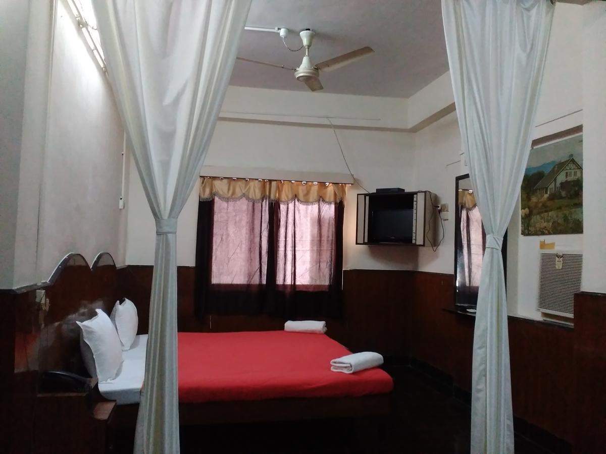 Diamond Hotel Daman Quarto foto