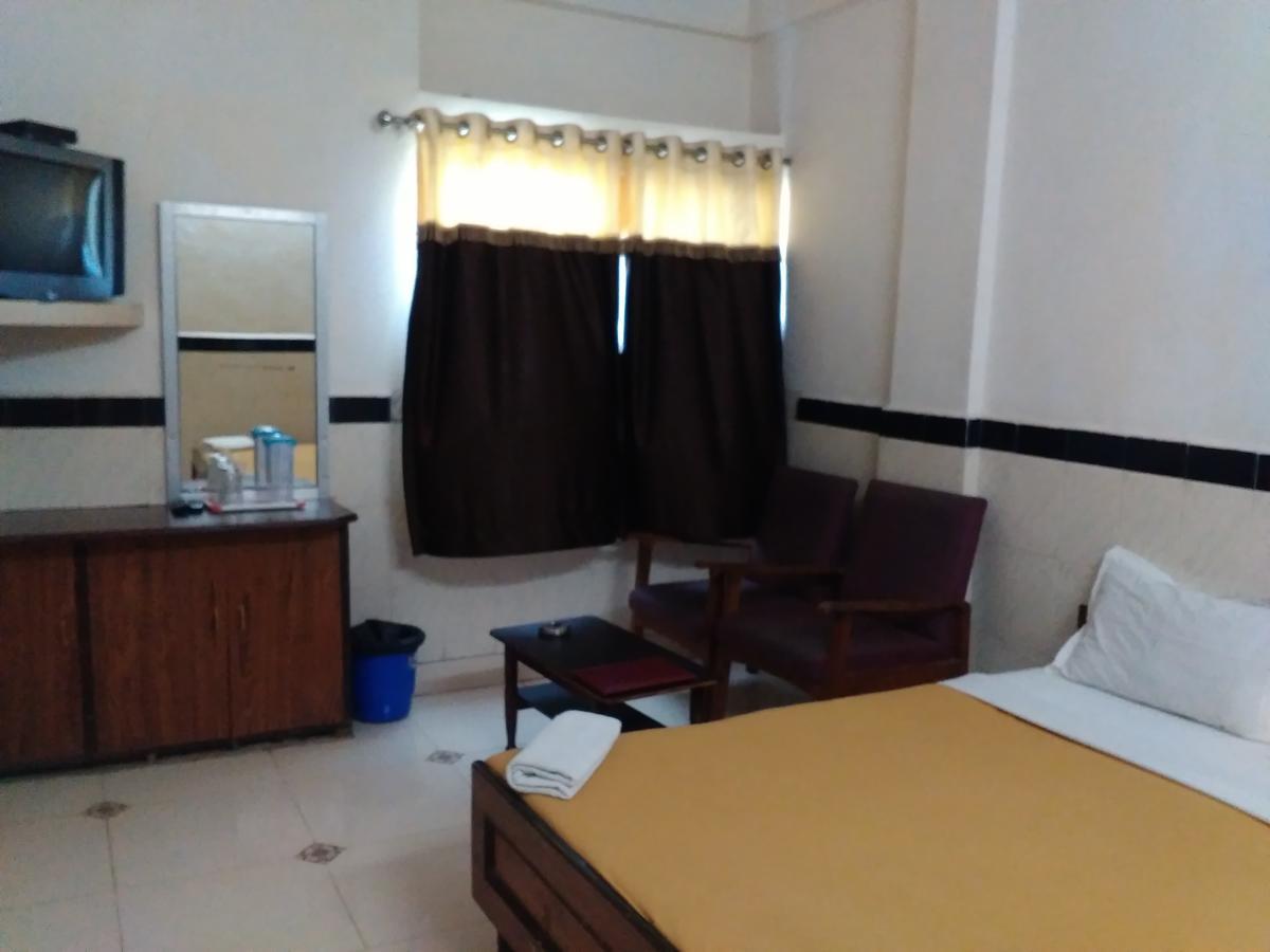 Diamond Hotel Daman Quarto foto