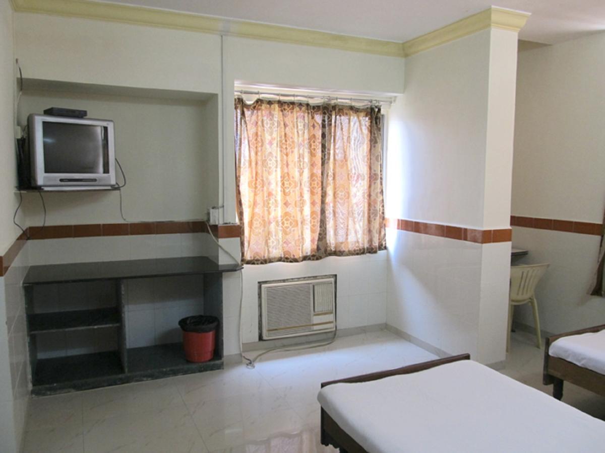 Diamond Hotel Daman Exterior foto